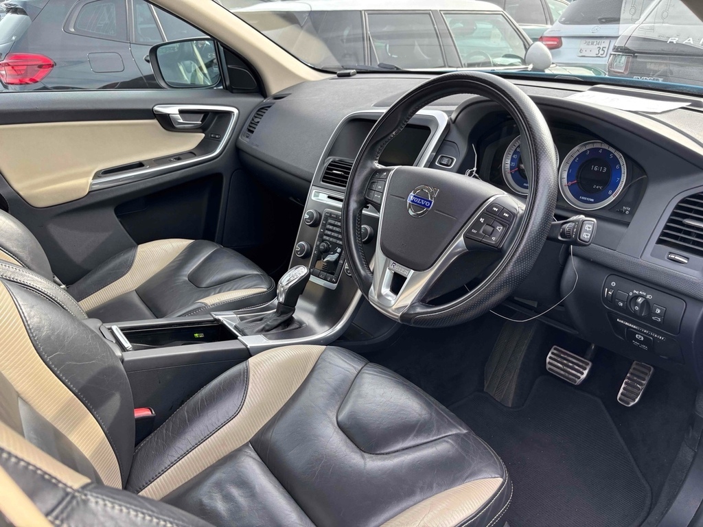 Volvo XC60 T5 R-design Awd #6
