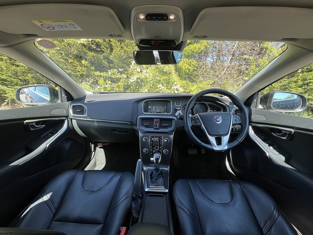 Volvo V40 D4 Es #2