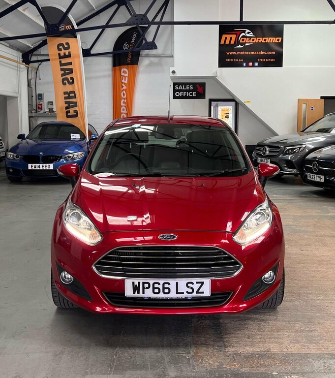 Ford Fiesta 1L Titanium WP66LSZ Red #4