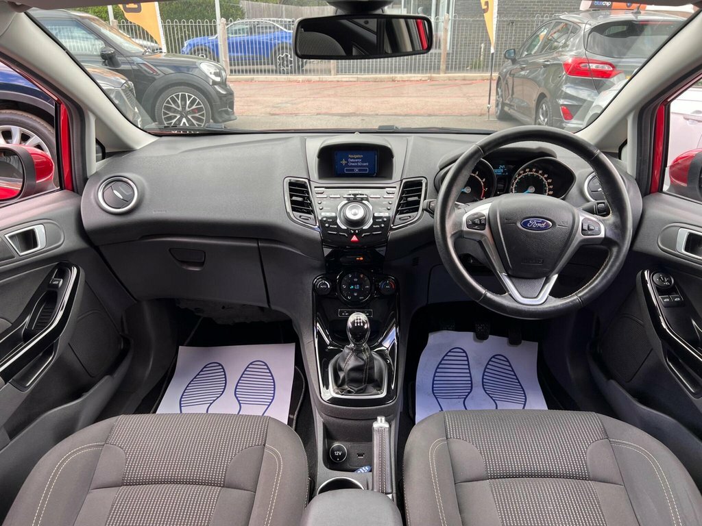 Ford Fiesta 1L Titanium Red