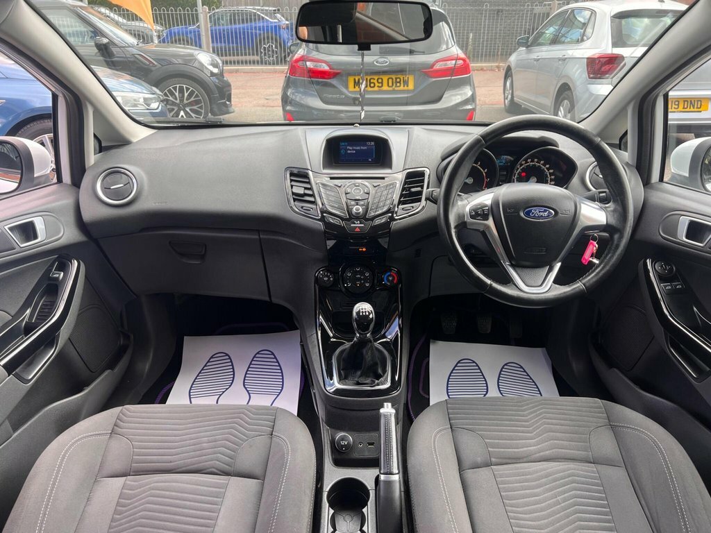 Ford Fiesta 1.3L Zetec EO65HPA White #2