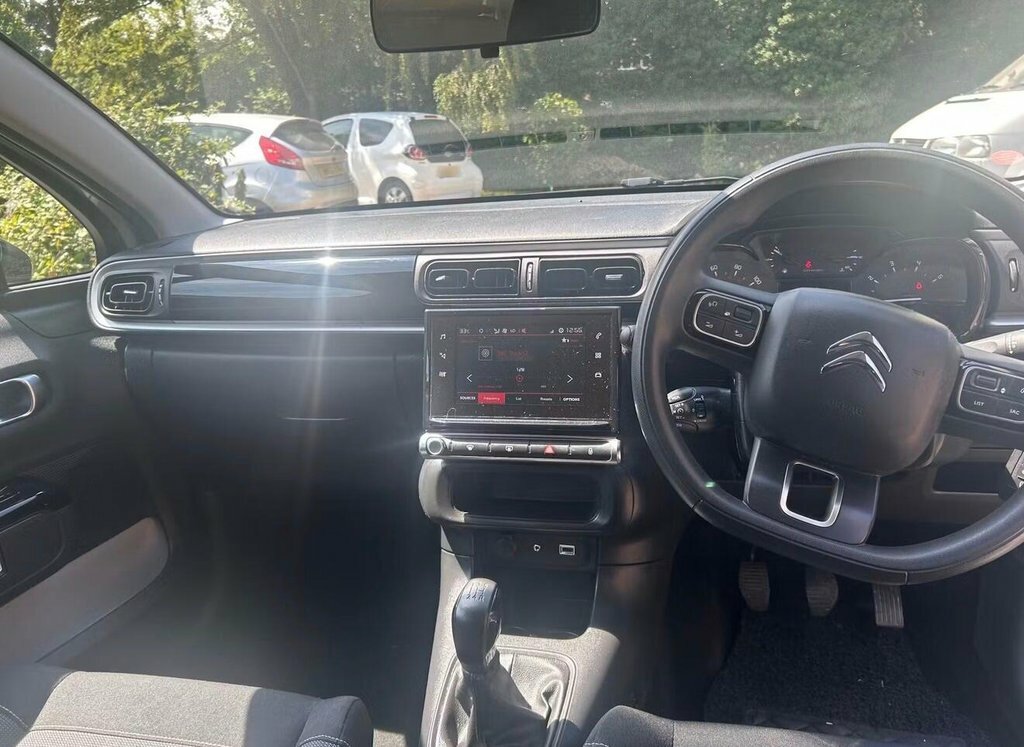 Citroen C3 1.2L Feel Green #2