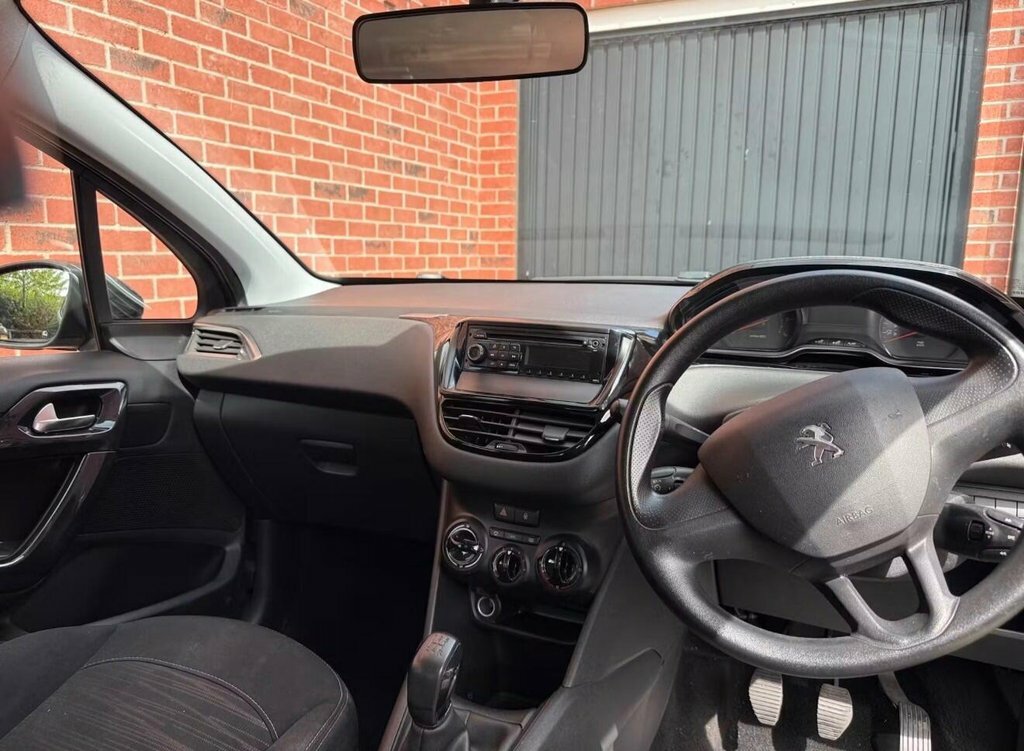 Peugeot 208 1L Access Grey #2