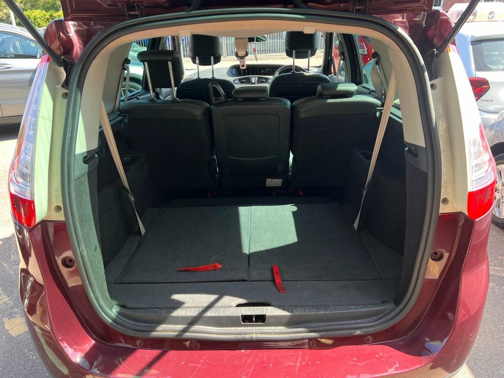 Renault Grand Scenic 1.6L Limited Nav Dci 130 Bhp Red #8
