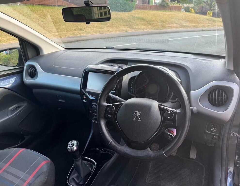 Peugeot 108 1.2L Allure Blue #2