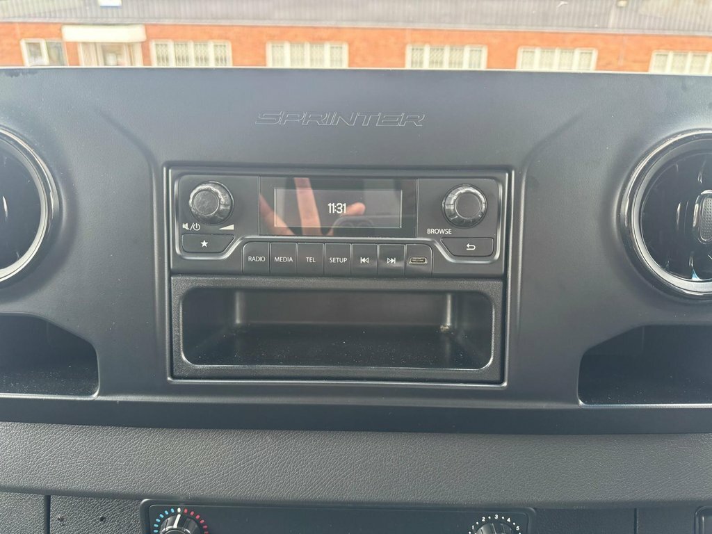 Mercedes-Benz Sprinter 2.1 314 Cdi 141 Bhp Euro 6 Mwb High Roof Rwd N White #11