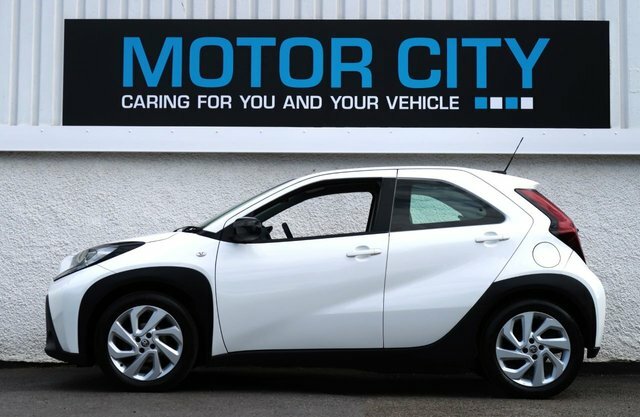 Toyota Aygo X 1.0 Vvt-i Pure Hatchback X-shift Euro 6 White #6