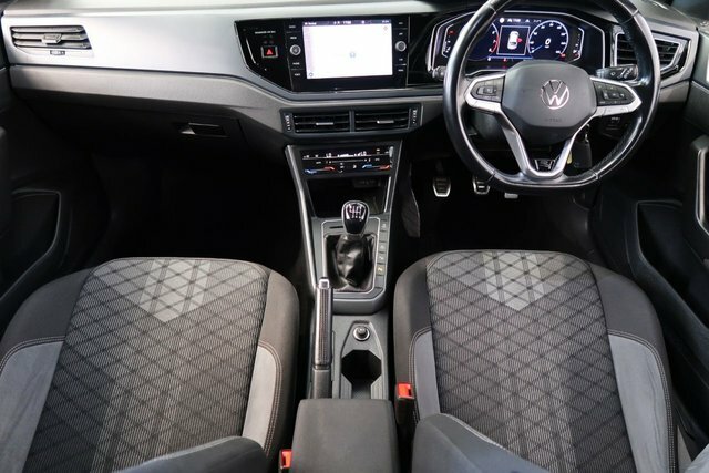 Volkswagen Taigo 1.0 Tsi R-line Suv Euro 6 S S Silver #2