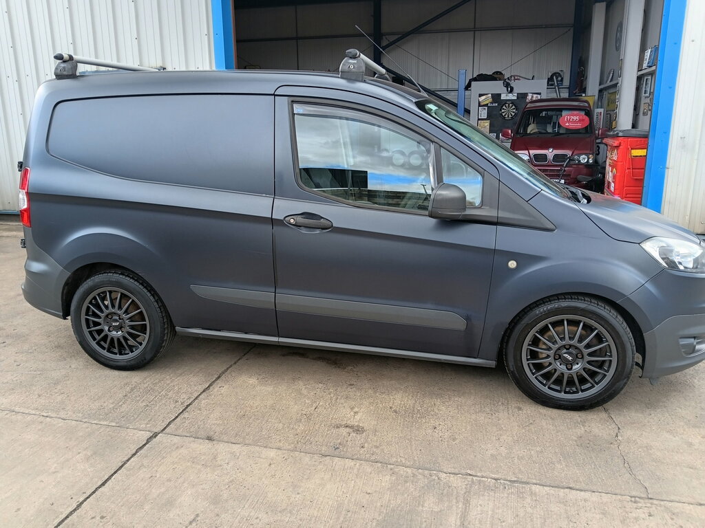 Ford Transit Courier Transit Courier Grey #2