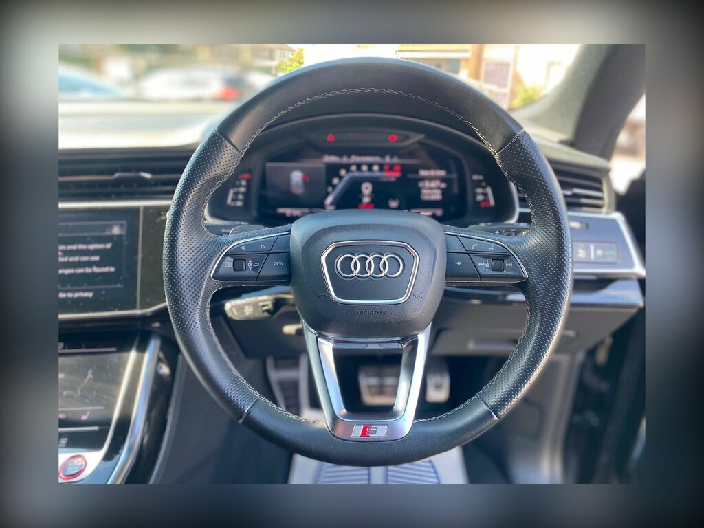 Audi SQ8 4.0 Tfsi V8 Black Edition Suv Tiptronic Black #25