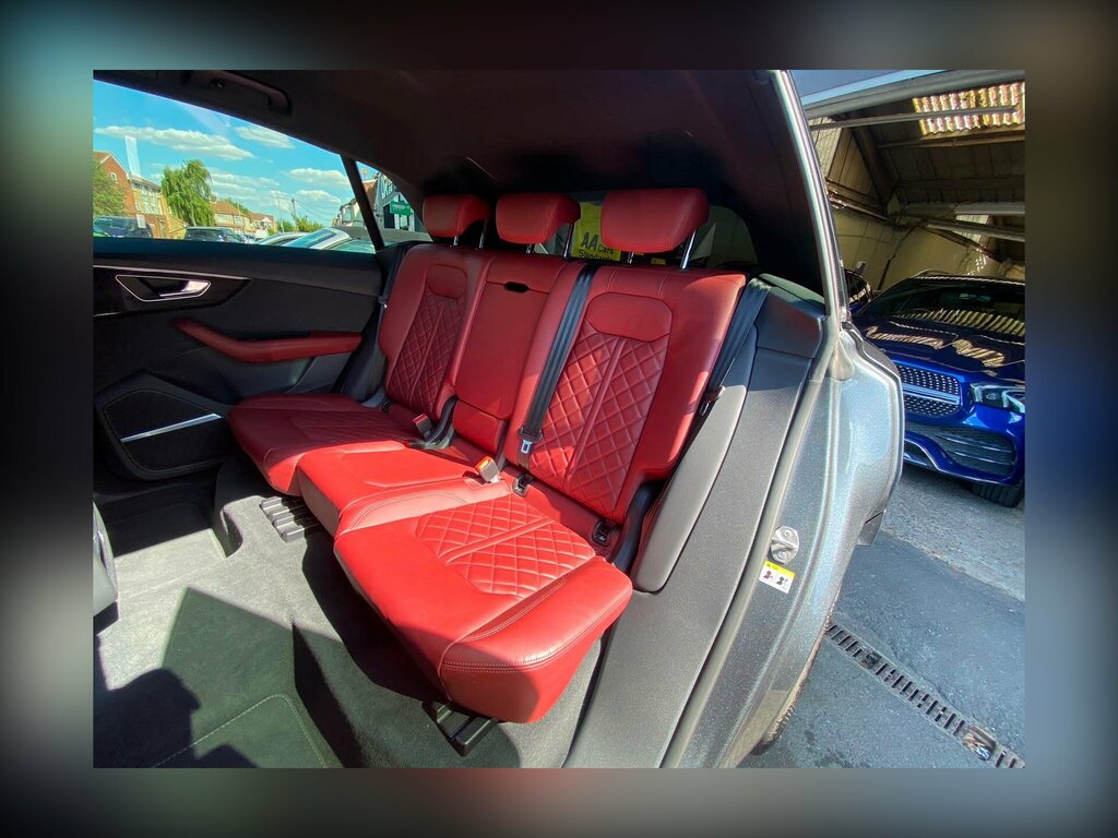 Audi SQ8 4.0 Tfsi V8 Black Edition Suv Tiptronic Black #28