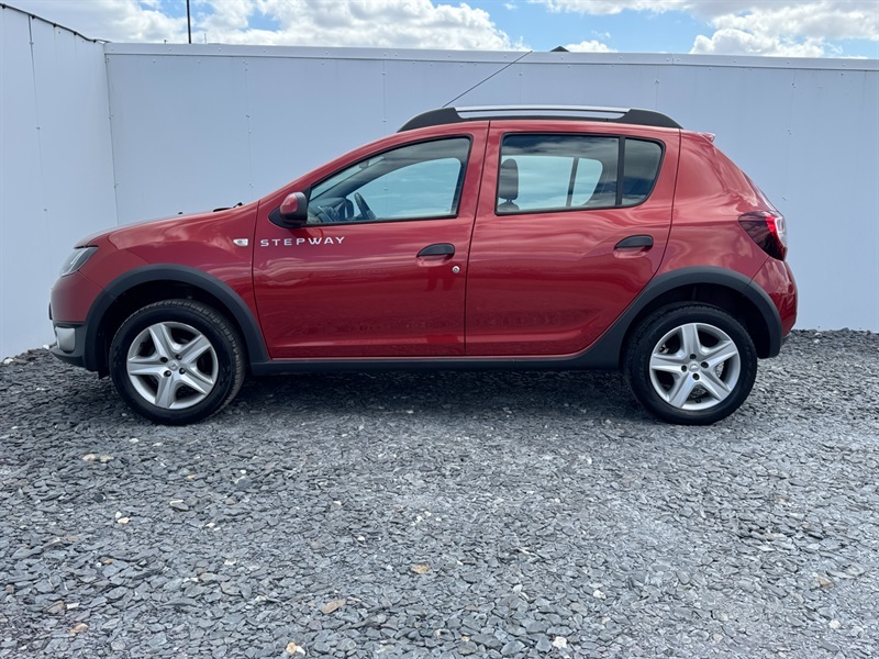 Dacia Sandero Stepway 0.9 Tce Laureate Hatchback Euro Red #4