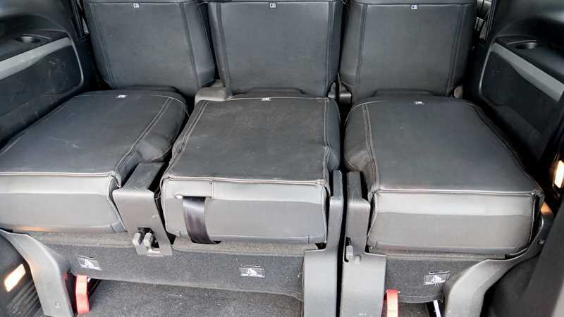 Peugeot Traveller Grey #18
