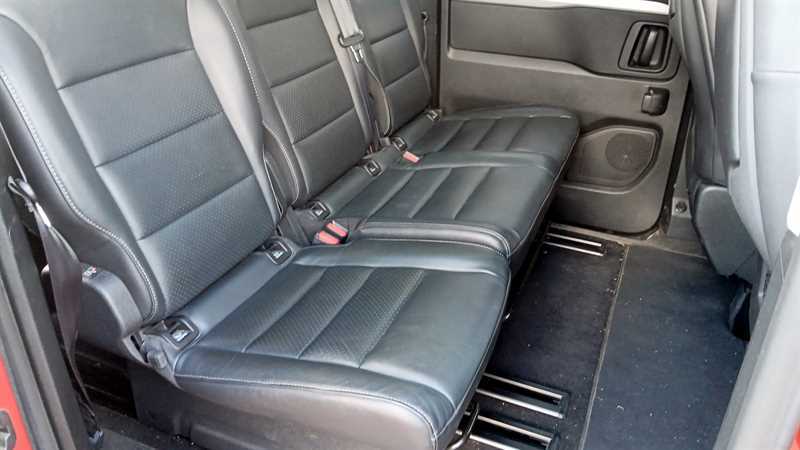 Peugeot Traveller Grey #17