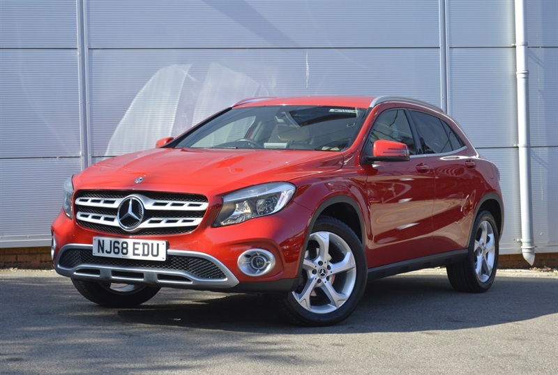 Mercedes-Benz GLA Class 1.6 Gla200 Sport Suv 7G-dct Euro 6 Ss Red #2
