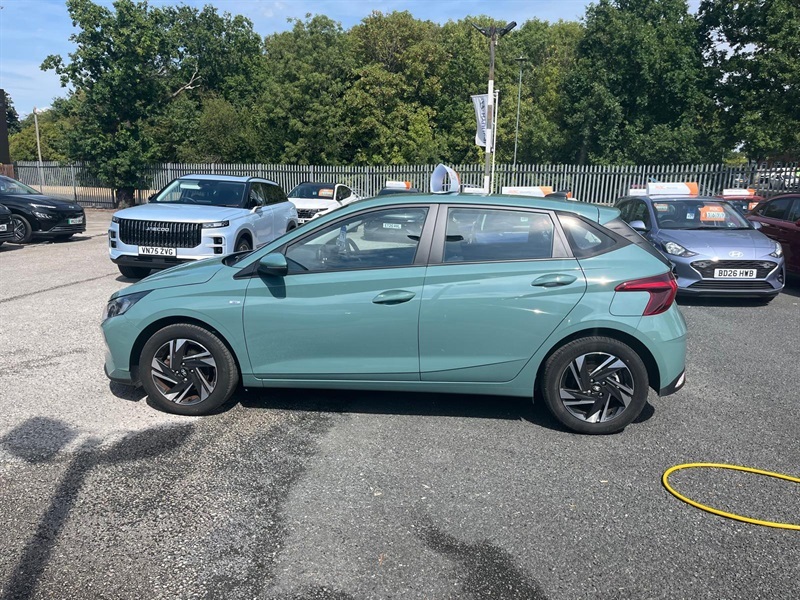 Hyundai I20 1.0 T-gdi Mhev Se Connect Hatchback Hyb Green #2
