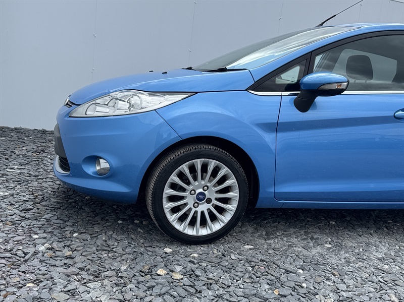 Ford Fiesta 1.6 Titanium Hatchback 132 Gkm Blue #5