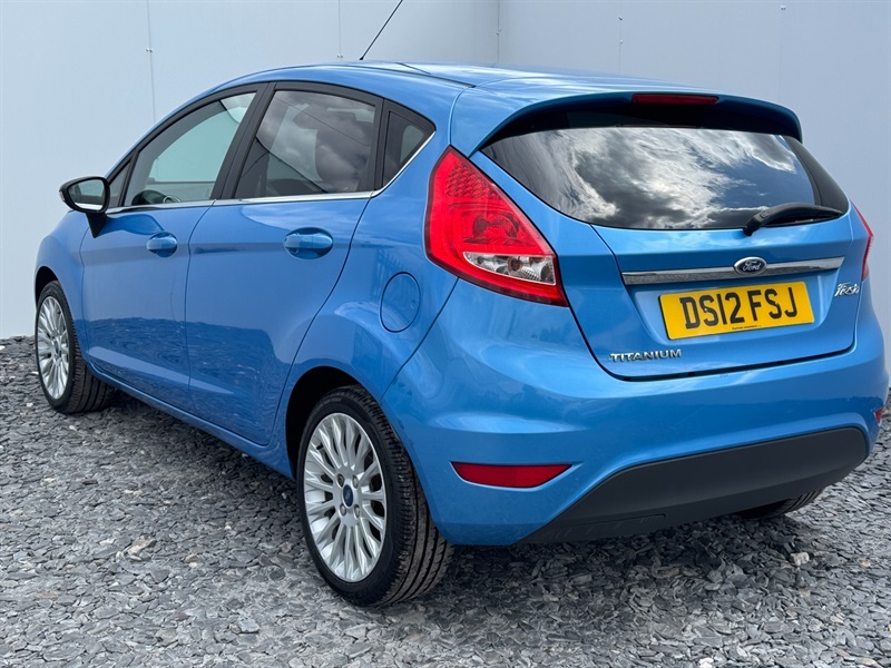 Ford Fiesta 1.25 Edge Hatchback 124 Gkm, 5 White #7