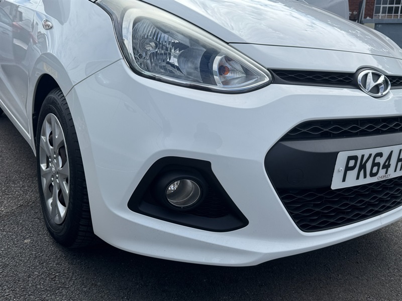 Hyundai I10 1.0 Se Hatchback Euro 5 66 Ps White