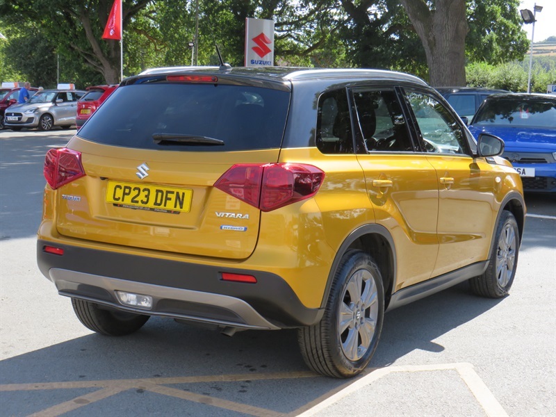 Suzuki Vitara 1.4 Boosterjet Mhev Sz-t Suv Hybrid Man Yellow #4