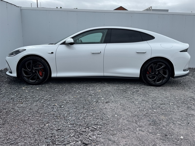 MG IM5 100Kwh Performance Saloon 4Wd 7 VN26EHF White #4