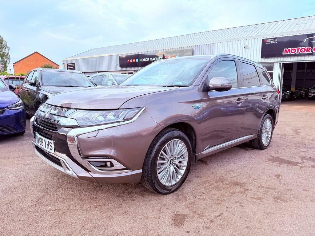 Mitsubishi Outlander 2.4H Twinmotor 13.8Kwh 4H Cvt 4Wd Euro 6 Ss Brown