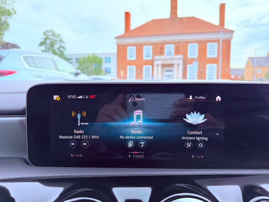 Mercedes-Benz CLA Class Estate 2.0 Cla35 Amg 201969 Yellow #30
