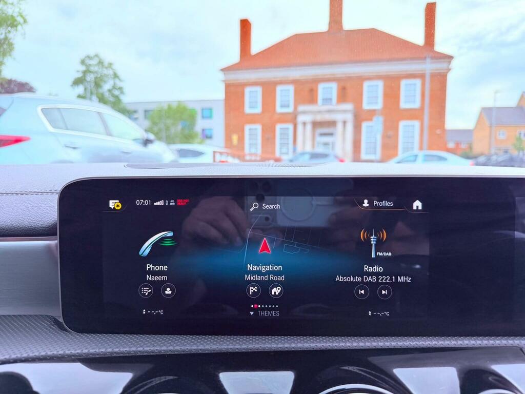 Mercedes-Benz CLA Class Estate 2.0 Cla35 Amg 201969 Yellow #32
