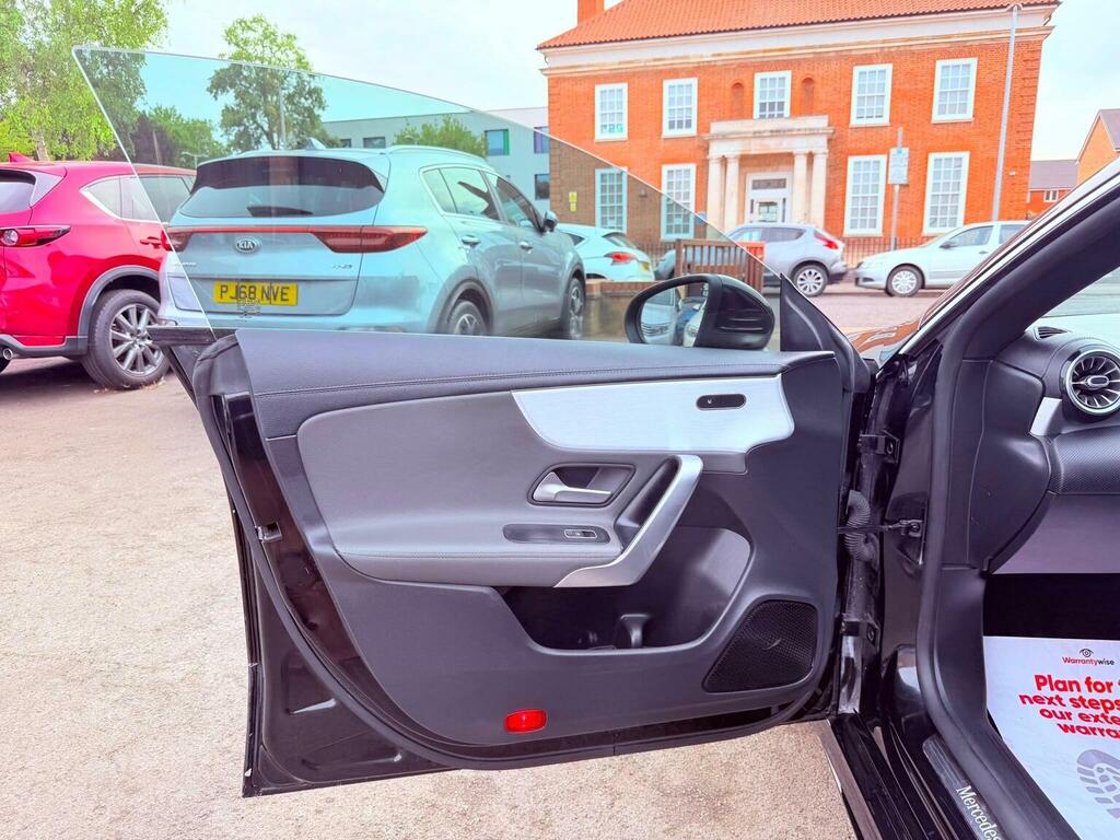 Mercedes-Benz CLA Class Estate 2.0 Cla35 Amg 201969 Yellow #41