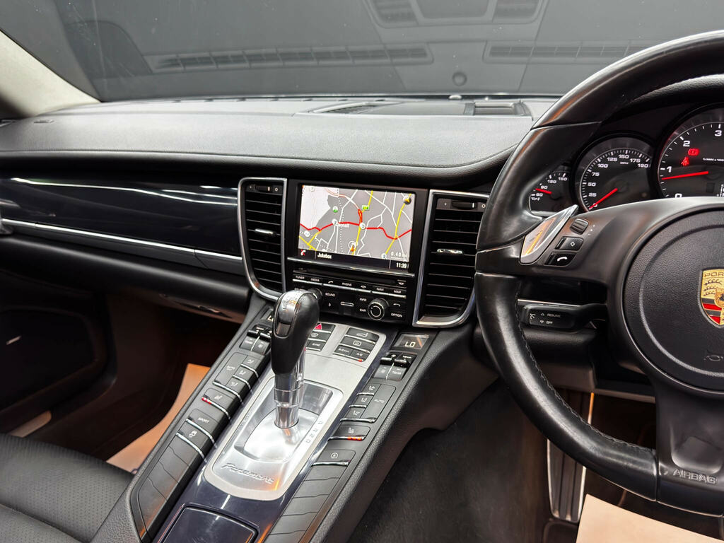 Porsche Panamera Platinum Edition D V6 Tiptronic 5-Door White #24
