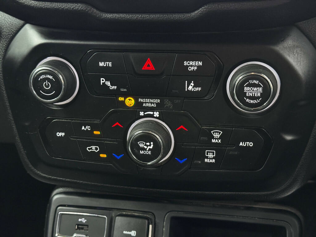 Jeep Renegade 1.3 T4 Gse Night Eagle II Ddct Black #27