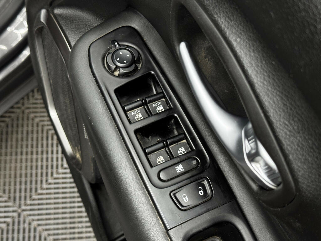 Jeep Renegade 1.3 T4 Gse Night Eagle II Ddct Black #39