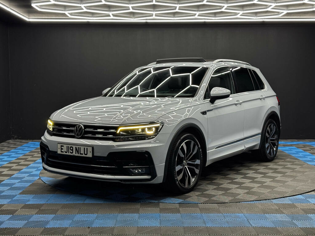 Volkswagen Tiguan 2.0 Tdi R-line Dsg Euro 6 Ss Silver #3