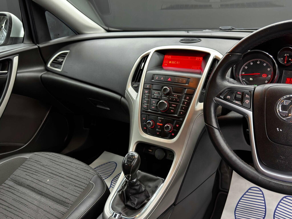 Vauxhall Astra Sri Cdti Ss Estate 2.0 Sri Cdti Ss Black #23