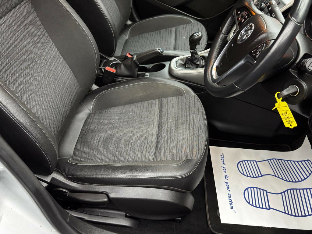 Vauxhall Astra Sri Cdti Ss Estate 2.0 Sri Cdti Ss Black #13