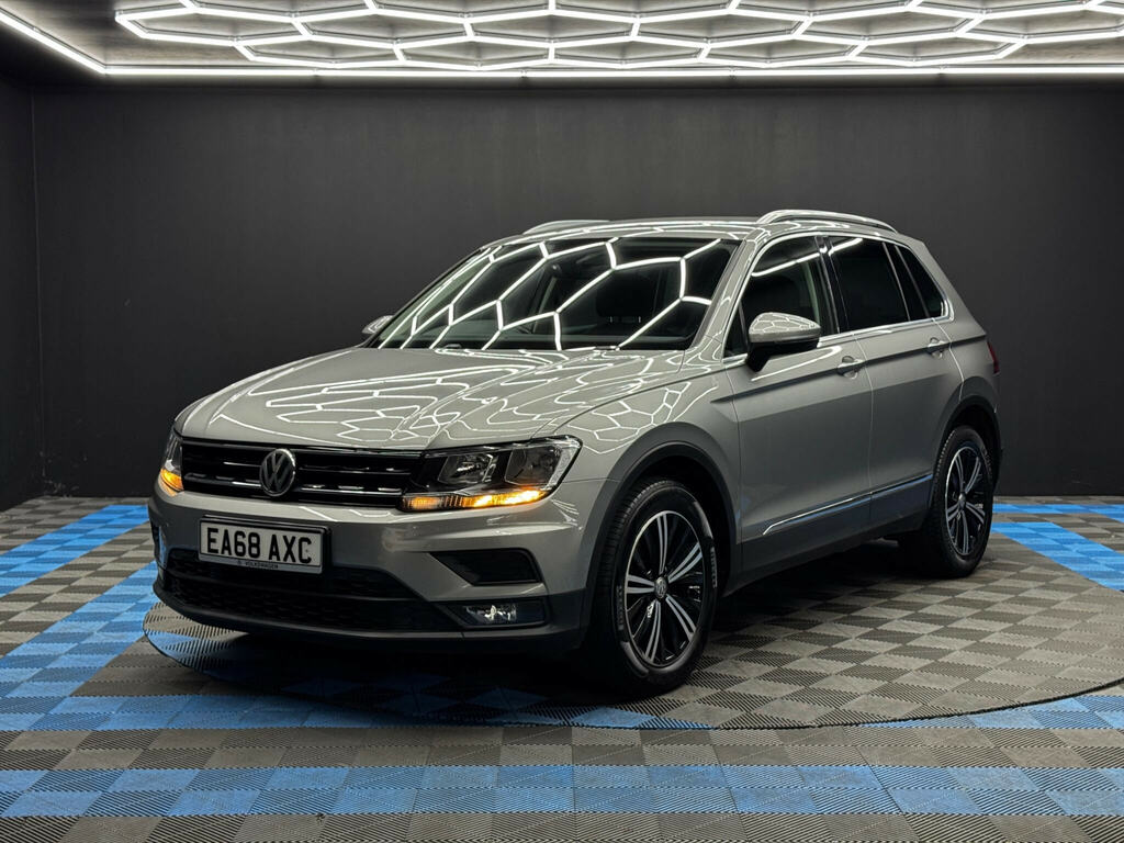 Volkswagen Tiguan 2.0 Tdi Se Navigation Euro 6 Ss Silver #3
