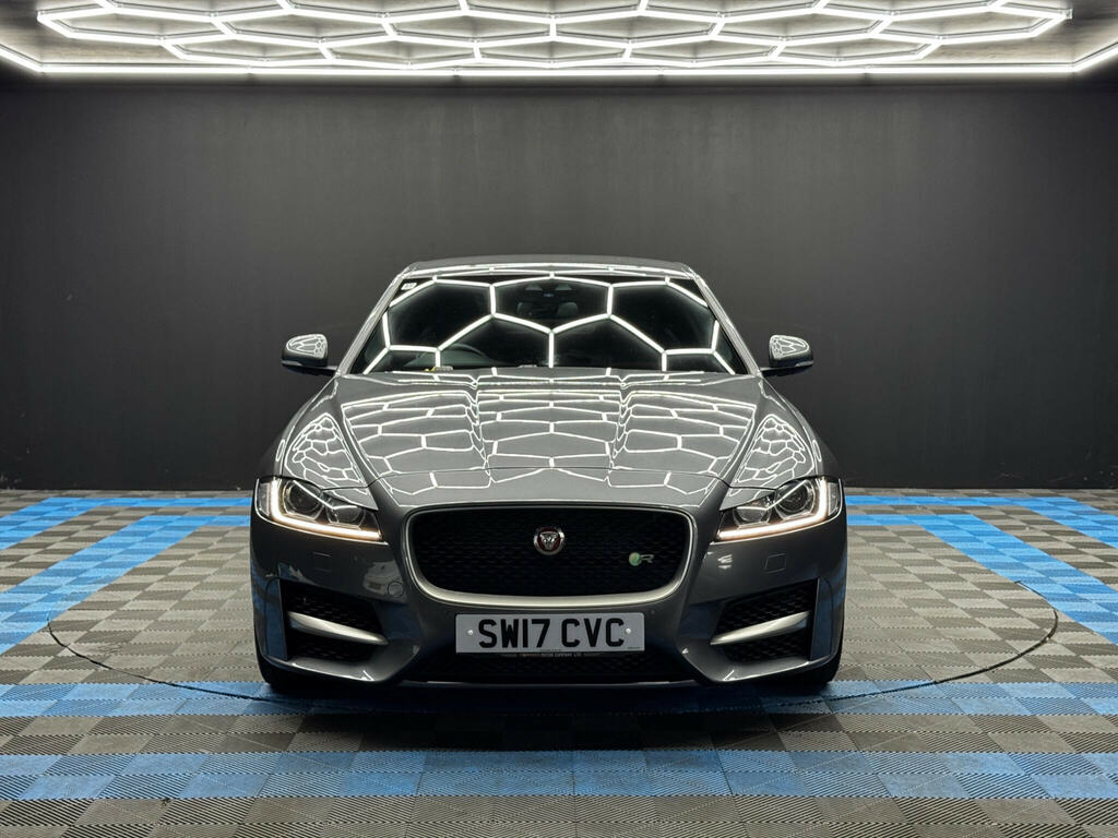 Jaguar XF 2.0D R-sport Euro 6 Ss Grey #2