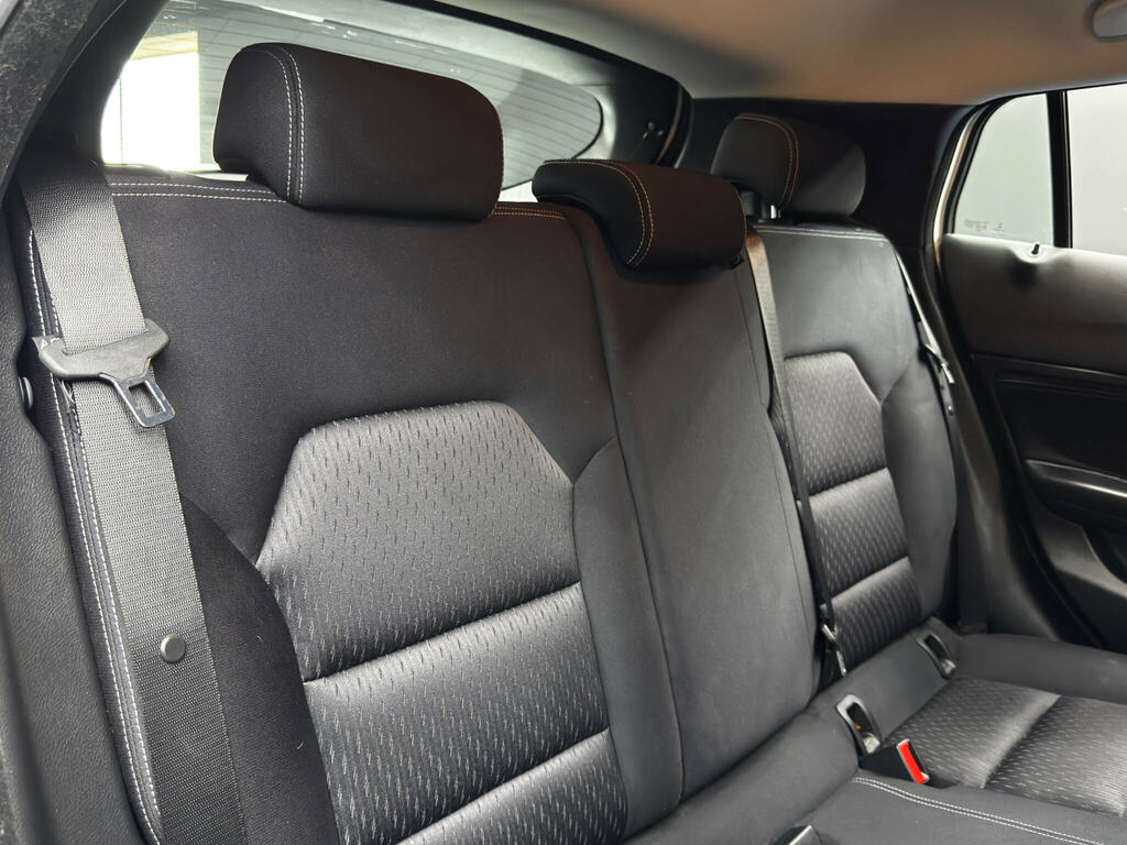 Infiniti Q30 1.5D City Black Edition 2016 Grey #15