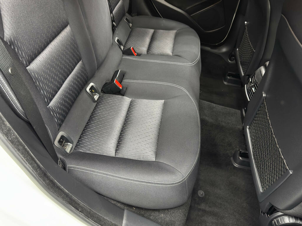 Infiniti Q30 1.5D City Black Edition 2016 Grey #16