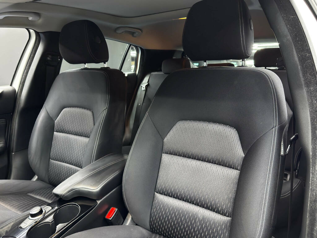 Infiniti Q30 1.5D City Black Edition 2016 Grey #14