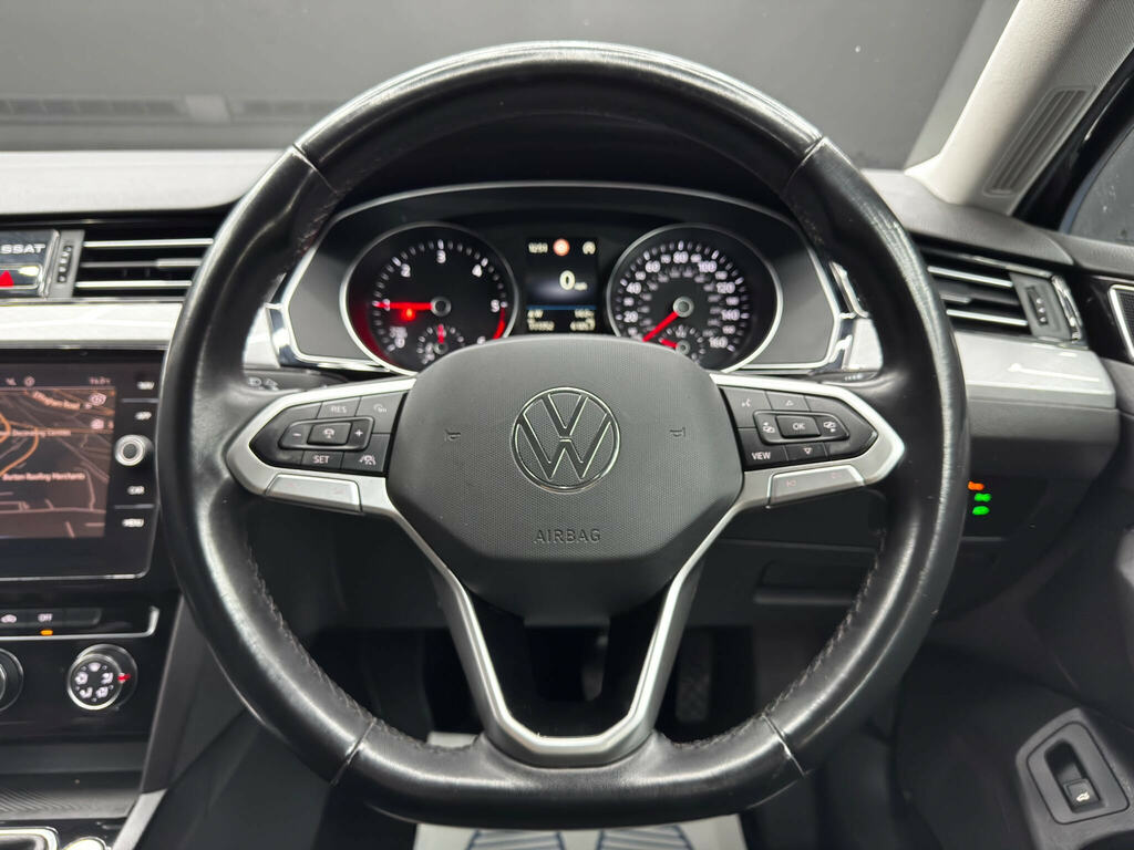 Volkswagen Passat Estate 2.0 Tdi Evo Scr R-line Dsg Silver #18