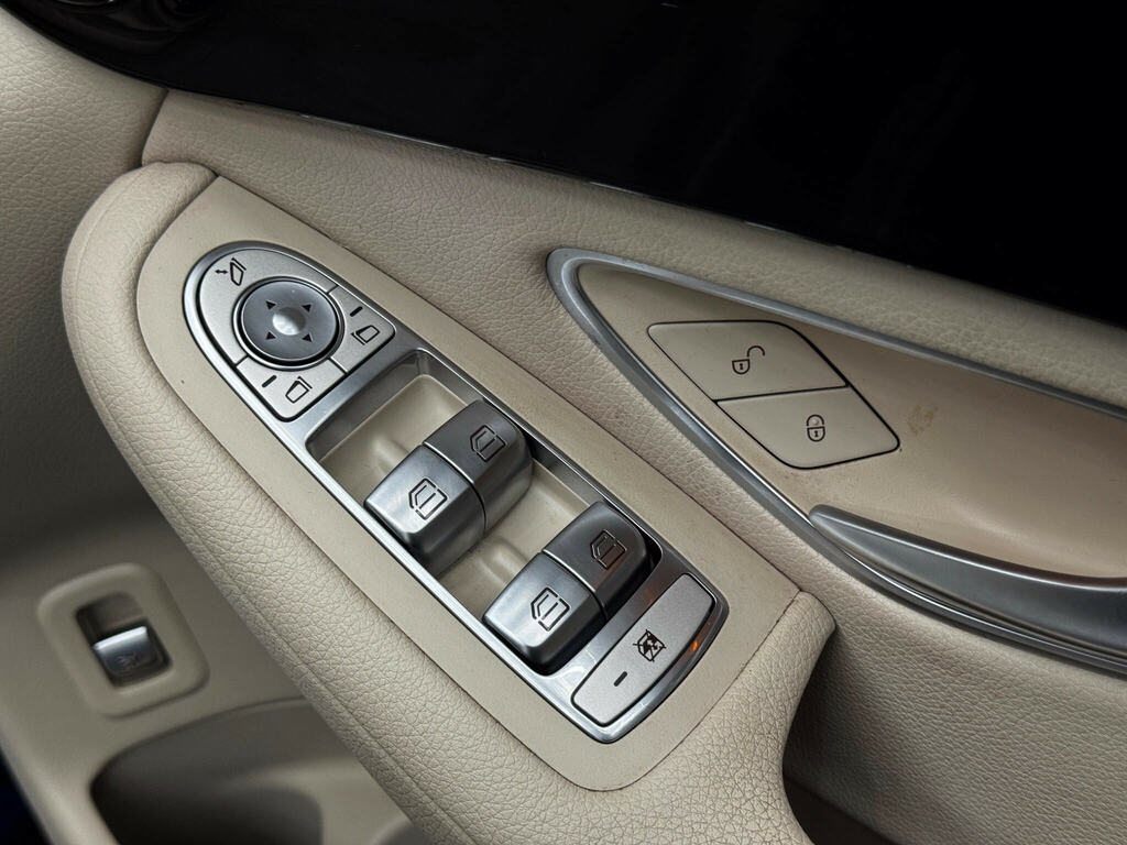Mercedes-Benz GLC Class 2.0 Glc300 Mhev Amg Line Suv G Tronic P Silver #38