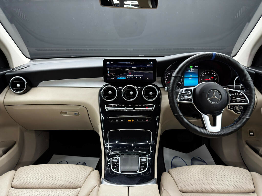Mercedes-Benz GLC Class 2.0 Glc300 Mhev Amg Line Suv G Tronic P Silver #10
