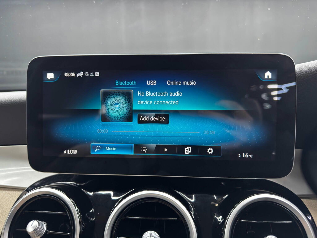 Mercedes-Benz GLC Class 2.0 Glc300 Mhev Amg Line Suv G Tronic P Silver #30