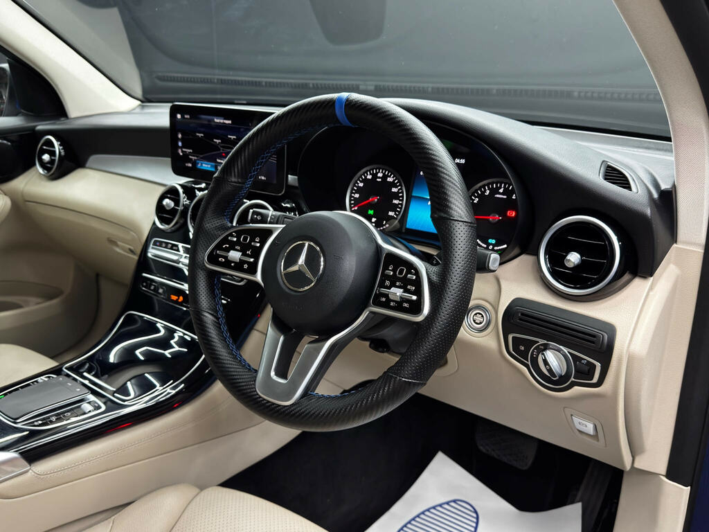 Mercedes-Benz GLC Class 2.0 Glc300 Mhev Amg Line Suv G Tronic P Silver #9
