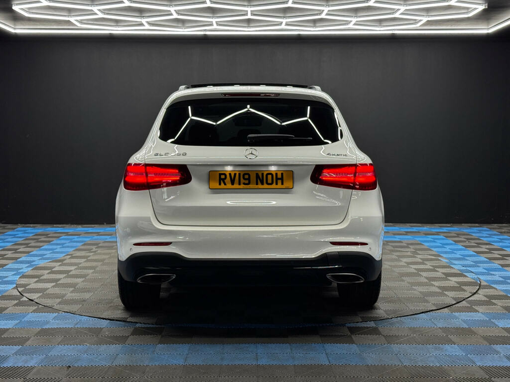 Mercedes-Benz GLC Class 2.0 Glc250 Amg Night Edition Premium Plus G-tron White #6