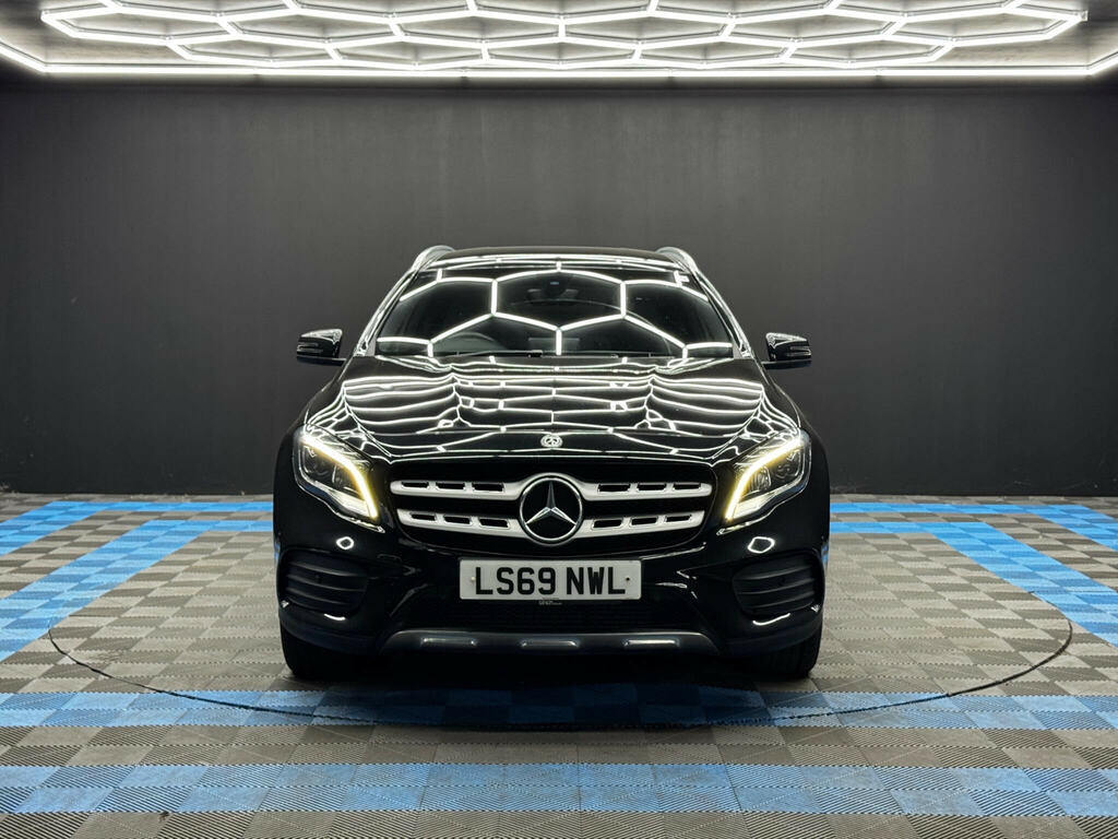 Mercedes-Benz GLA Class 1.6 Gla180 Amg Line Edition 7G-dct Euro 6 Ss Black #2