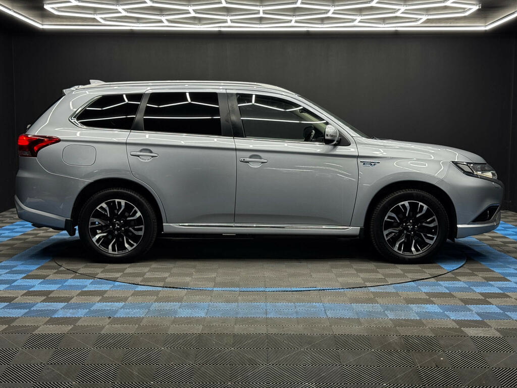 Mitsubishi Outlander 2.0H 12Kwh Juro Cvt 4Wd Euro 6 Ss Silver #4