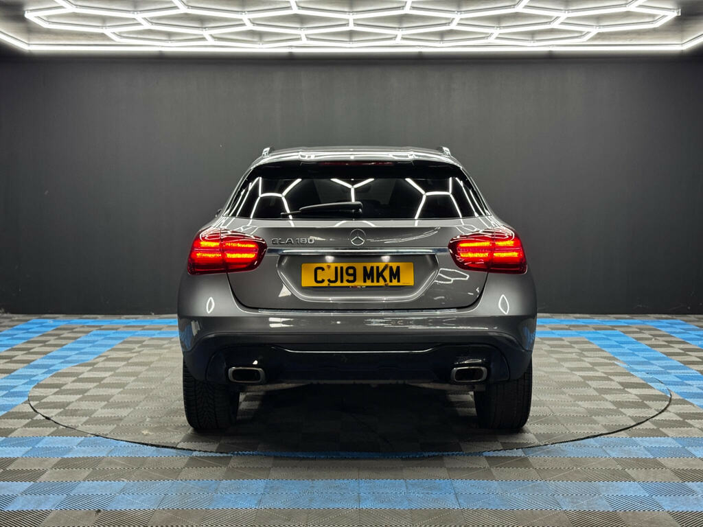 Mercedes-Benz GLA Class 1.6 Gla180 Urban Edition 7G-dct Euro 6 Ss Grey #6