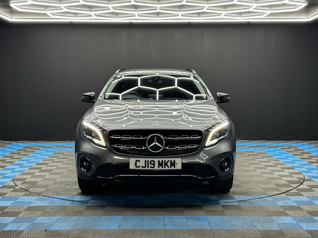 Mercedes-Benz GLA Class 1.6 Gla180 Urban Edition 7G-dct Euro 6 Ss Grey #2